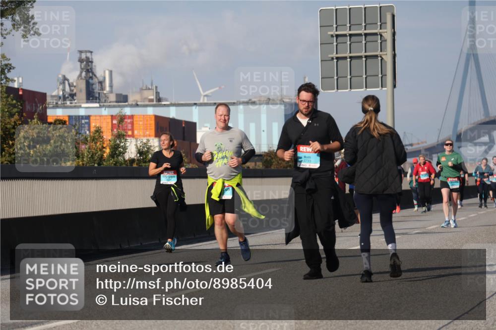 03.10.2025 - Köhlbrandbrückenlauf Luisa Fischer http://msf.ph/oto/8985404 03.10.2025 11:16:42 Position 3 2627, 3733 meine-sportfotos.de