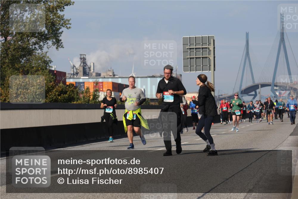 03.10.2025 - Köhlbrandbrückenlauf Luisa Fischer http://msf.ph/oto/8985407 03.10.2025 11:16:42 Position 3 3733 meine-sportfotos.de