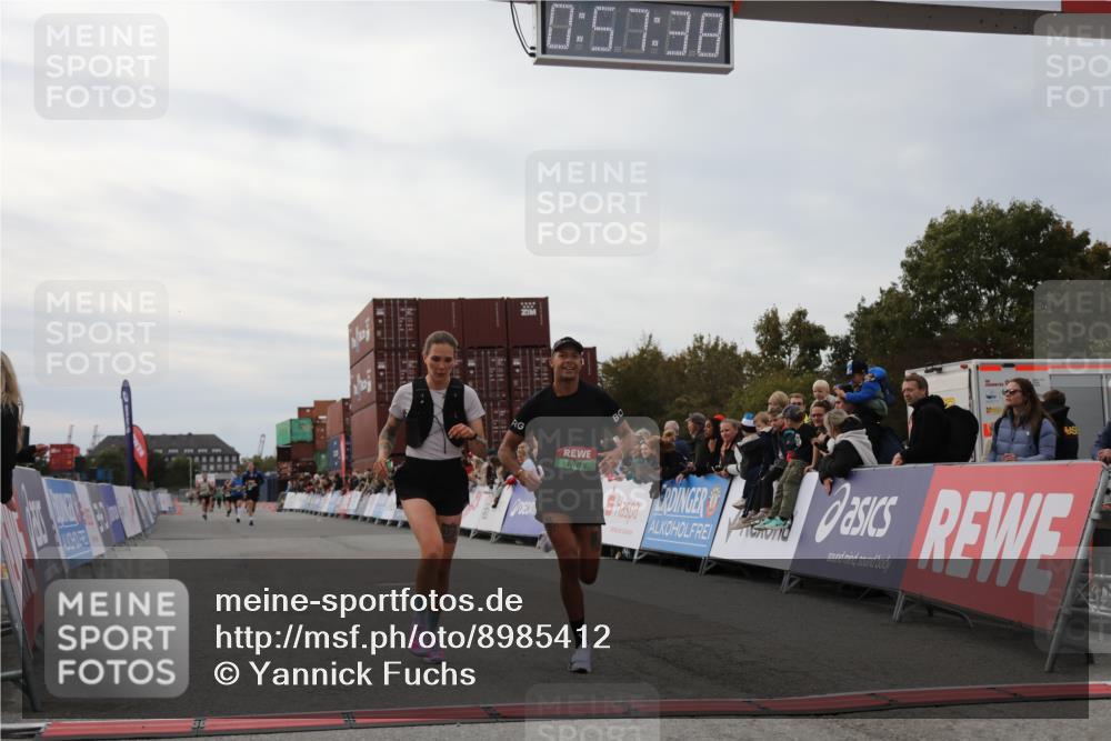 03.10.2025 - Köhlbrandbrückenlauf Yannick Fuchs http://msf.ph/oto/8985412 03.10.2025 15:57:37 Ziel 7274, 8916, 9177, 9178 meine-sportfotos.de