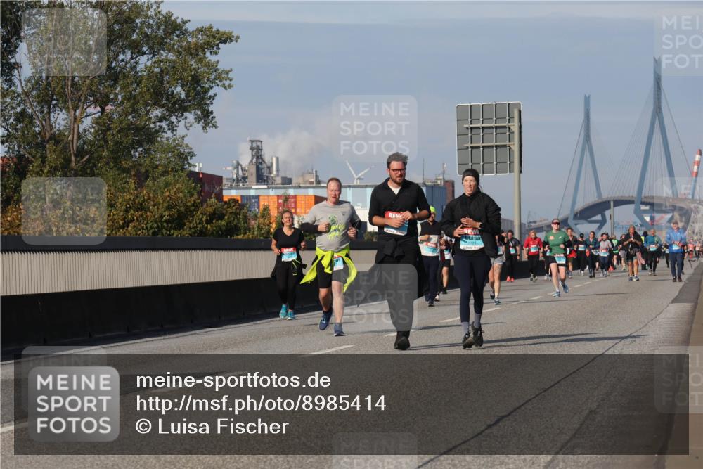 03.10.2025 - Köhlbrandbrückenlauf Luisa Fischer http://msf.ph/oto/8985414 03.10.2025 11:16:43 Position 3 2771 meine-sportfotos.de