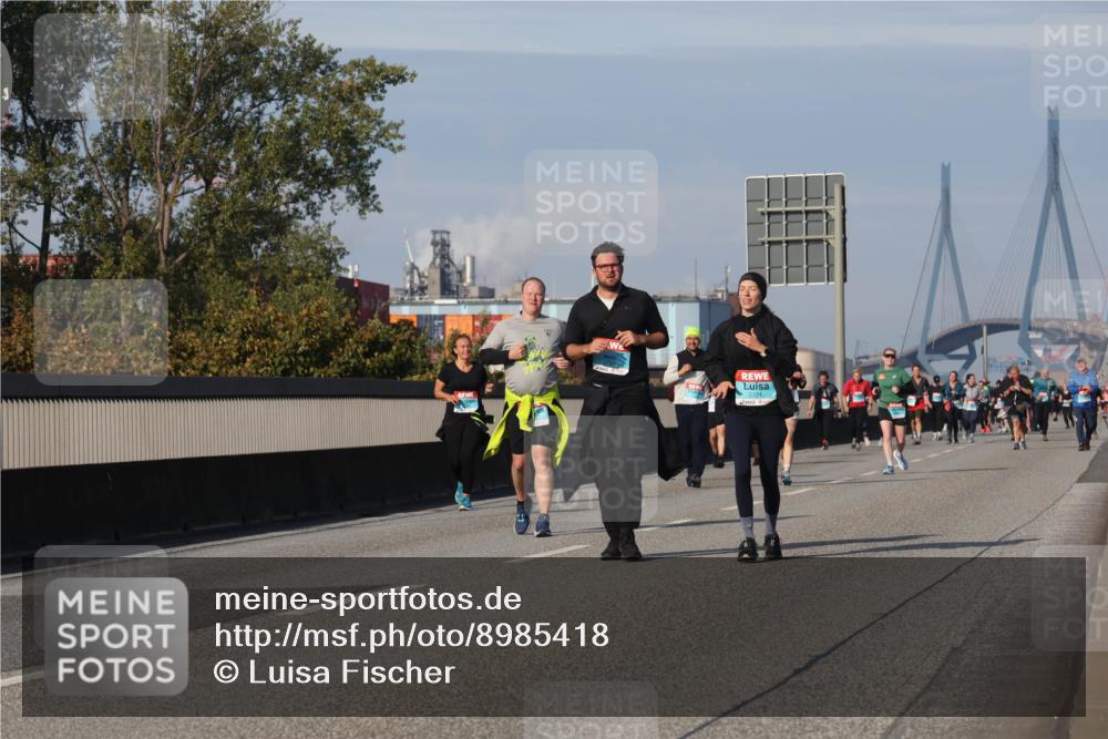 03.10.2025 - Köhlbrandbrückenlauf Luisa Fischer http://msf.ph/oto/8985418 03.10.2025 11:16:44 Position 3 2771 meine-sportfotos.de
