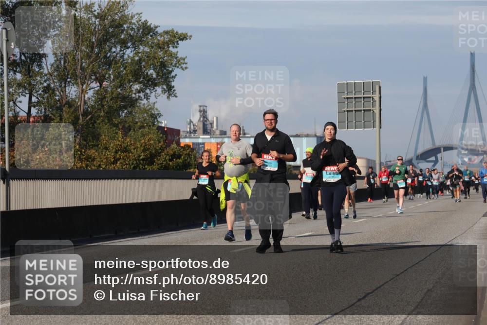 03.10.2025 - Köhlbrandbrückenlauf Luisa Fischer http://msf.ph/oto/8985420 03.10.2025 11:16:44 Position 3 2771 meine-sportfotos.de