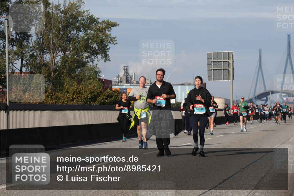 03.10.2025 - Köhlbrandbrückenlauf Luisa Fischer http://msf.ph/oto/8985421 03.10.2025 11:16:45 Position 3 2771 meine-sportfotos.de