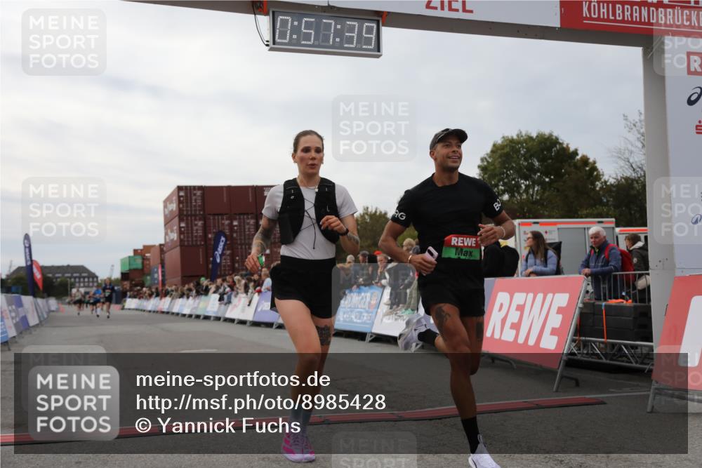 03.10.2025 - Köhlbrandbrückenlauf Yannick Fuchs http://msf.ph/oto/8985428 03.10.2025 15:57:37 Ziel 7274, 8916, 9177, 9178 meine-sportfotos.de