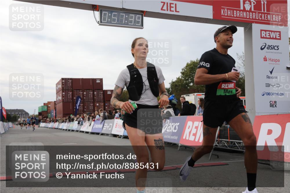 03.10.2025 - Köhlbrandbrückenlauf Yannick Fuchs http://msf.ph/oto/8985431 03.10.2025 15:57:38 Ziel 7082, 7274, 8916, 9177, 9178 meine-sportfotos.de