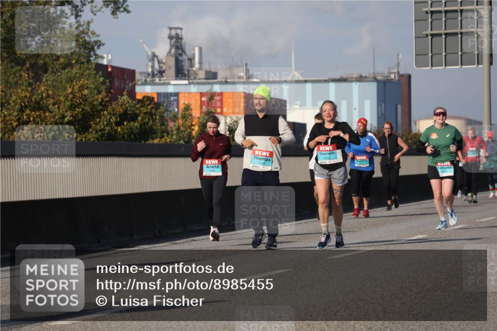 03.10.2025 - Köhlbrandbrückenlauf Luisa Fischer http://msf.ph/oto/8985455 03.10.2025 11:16:49 Position 3 1729, 2558 meine-sportfotos.de