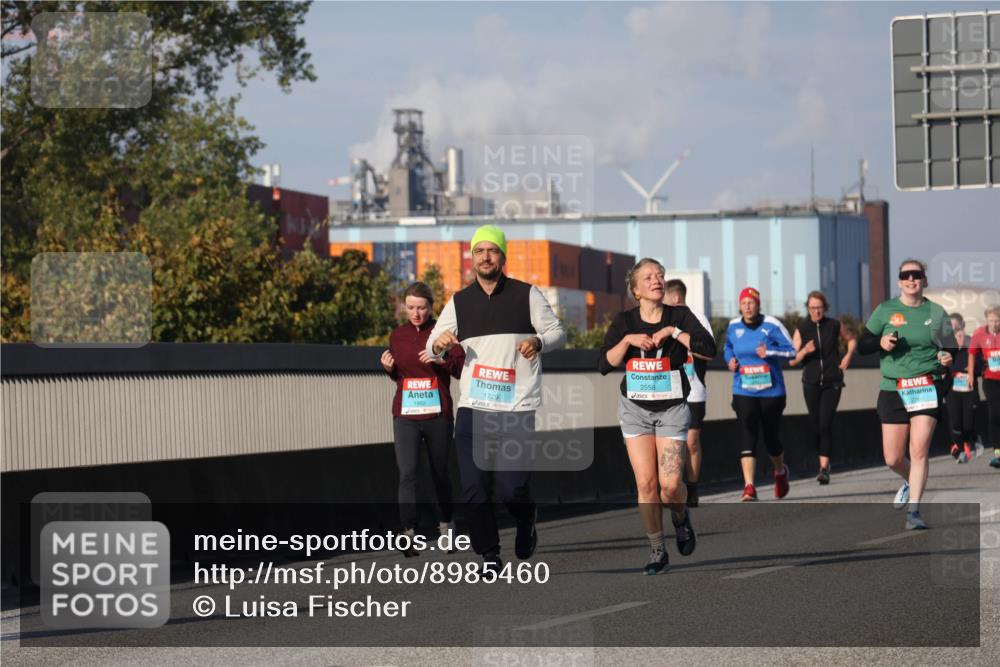 03.10.2025 - Köhlbrandbrückenlauf Luisa Fischer http://msf.ph/oto/8985460 03.10.2025 11:16:50 Position 3 1729, 2558 meine-sportfotos.de