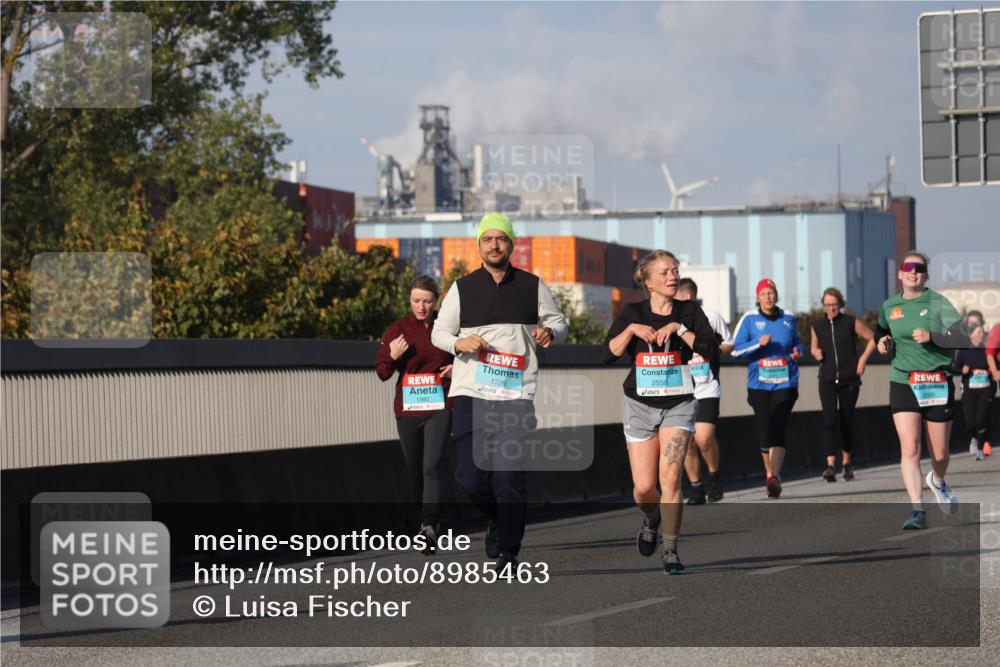 03.10.2025 - Köhlbrandbrückenlauf Luisa Fischer http://msf.ph/oto/8985463 03.10.2025 11:16:51 Position 3 1982, 1729, 2558, 2260 meine-sportfotos.de