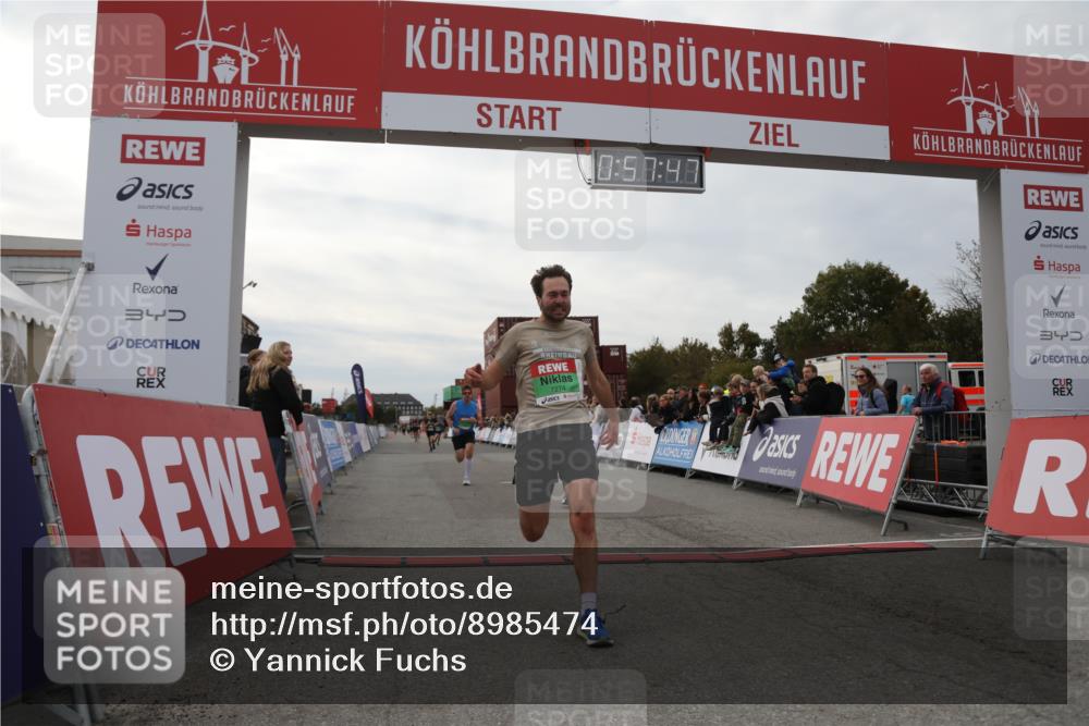 03.10.2025 - Köhlbrandbrückenlauf Yannick Fuchs http://msf.ph/oto/8985474 03.10.2025 15:57:45 Ziel 7082, 7127, 7274, 7570, 8916 meine-sportfotos.de