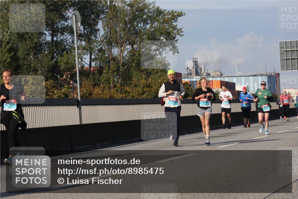 03.10.2025 - Köhlbrandbrückenlauf Luisa Fischer http://msf.ph/oto/8985475 03.10.2025 11:16:53 Position 3 2627 meine-sportfotos.de