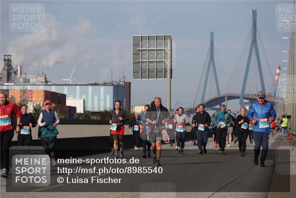 03.10.2025 - Köhlbrandbrückenlauf Luisa Fischer http://msf.ph/oto/8985540 03.10.2025 11:17:04 Position 3  meine-sportfotos.de