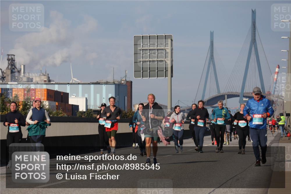 03.10.2025 - Köhlbrandbrückenlauf Luisa Fischer http://msf.ph/oto/8985545 03.10.2025 11:17:05 Position 3  meine-sportfotos.de