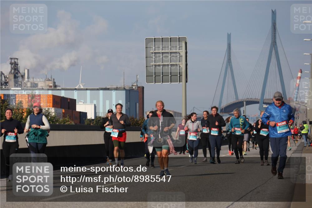 03.10.2025 - Köhlbrandbrückenlauf Luisa Fischer http://msf.ph/oto/8985547 03.10.2025 11:17:06 Position 3  meine-sportfotos.de