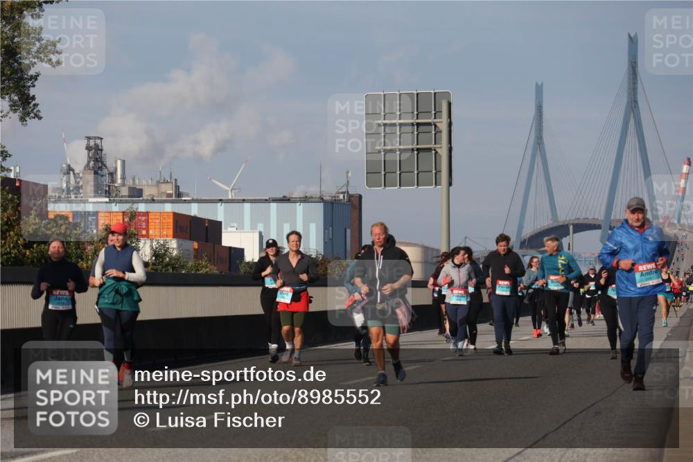 03.10.2025 - Köhlbrandbrückenlauf Luisa Fischer http://msf.ph/oto/8985552 03.10.2025 11:17:06 Position 3 1819 meine-sportfotos.de
