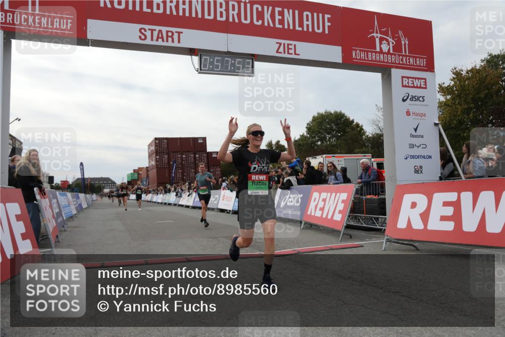 03.10.2025 - Köhlbrandbrückenlauf Yannick Fuchs http://msf.ph/oto/8985560 03.10.2025 15:57:52 Ziel 7051, 7087, 7127, 7131, 7570, 9438 meine-sportfotos.de