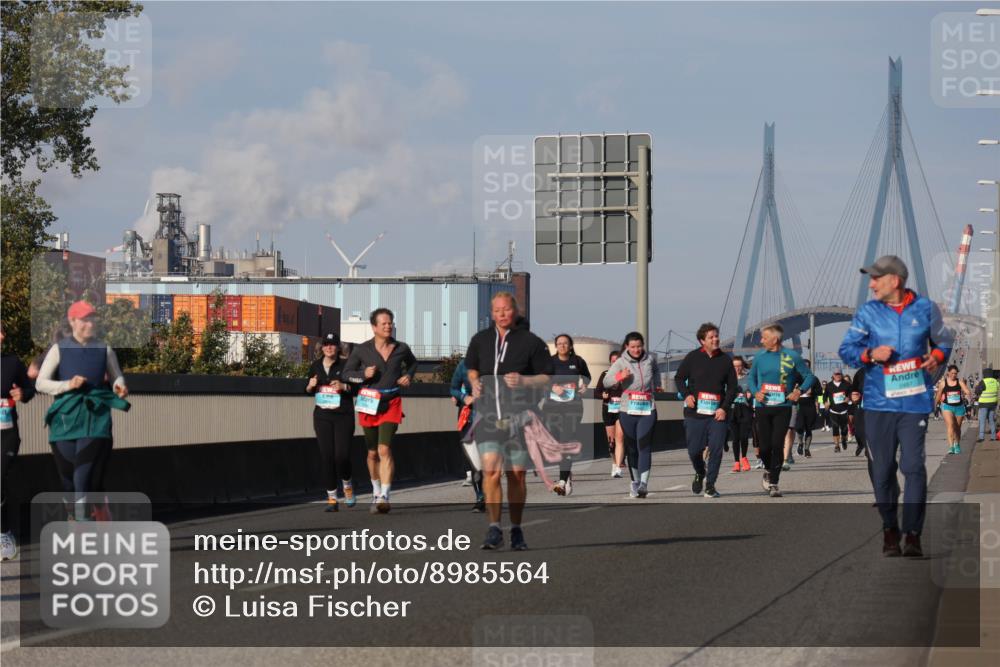 03.10.2025 - Köhlbrandbrückenlauf Luisa Fischer http://msf.ph/oto/8985564 03.10.2025 11:17:08 Position 3  meine-sportfotos.de
