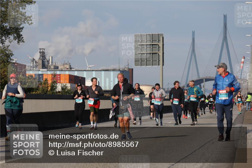 03.10.2025 - Köhlbrandbrückenlauf Luisa Fischer http://msf.ph/oto/8985567 03.10.2025 11:17:09 Position 3  meine-sportfotos.de