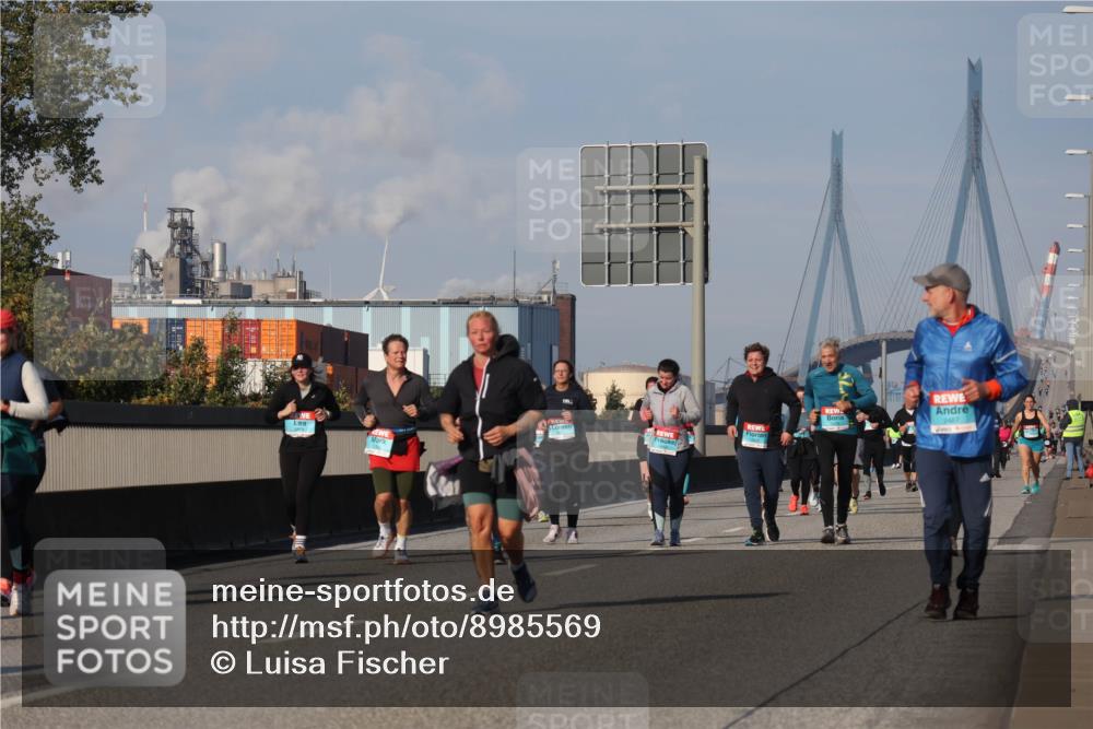 03.10.2025 - Köhlbrandbrückenlauf Luisa Fischer http://msf.ph/oto/8985569 03.10.2025 11:17:09 Position 3  meine-sportfotos.de
