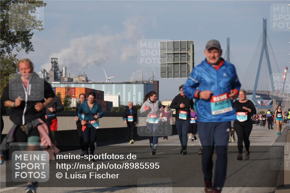 03.10.2025 - Köhlbrandbrückenlauf Luisa Fischer http://msf.ph/oto/8985595 03.10.2025 11:17:14 Position 3 2487 meine-sportfotos.de