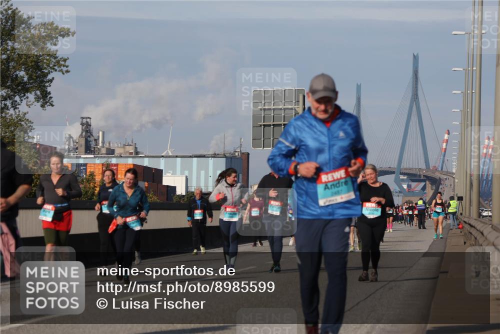 03.10.2025 - Köhlbrandbrückenlauf Luisa Fischer http://msf.ph/oto/8985599 03.10.2025 11:17:15 Position 3 2487 meine-sportfotos.de