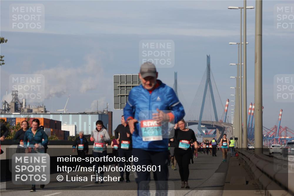 03.10.2025 - Köhlbrandbrückenlauf Luisa Fischer http://msf.ph/oto/8985601 03.10.2025 11:17:15 Position 3 2407 meine-sportfotos.de