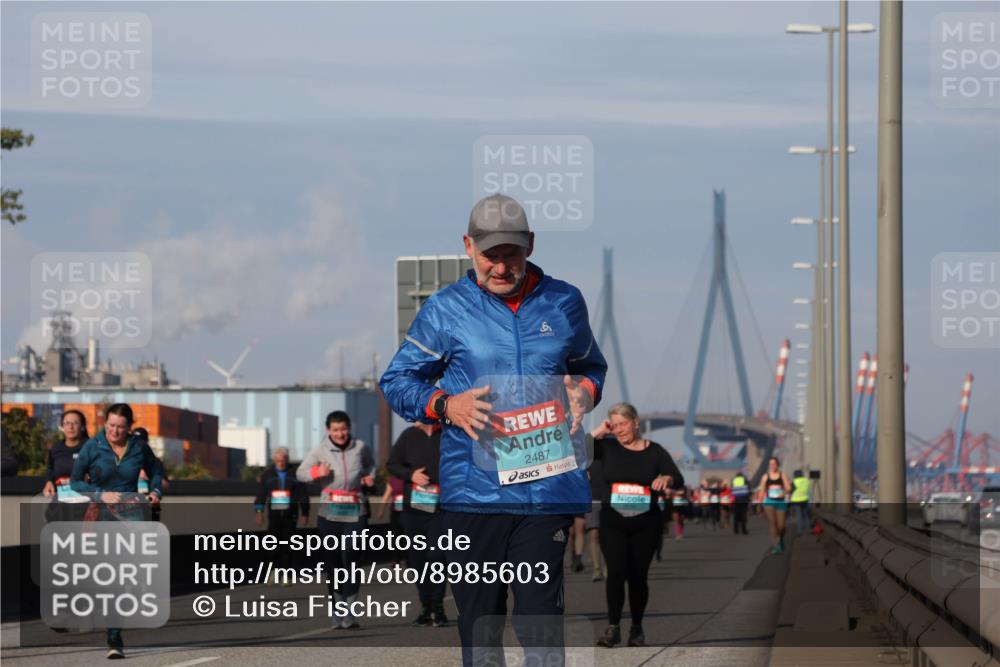 03.10.2025 - Köhlbrandbrückenlauf Luisa Fischer http://msf.ph/oto/8985603 03.10.2025 11:17:15 Position 3 2487 meine-sportfotos.de
