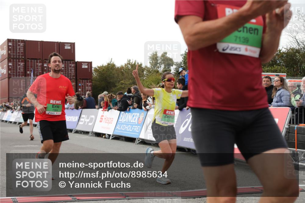 03.10.2025 - Köhlbrandbrückenlauf Yannick Fuchs http://msf.ph/oto/8985634 03.10.2025 16:10:22 Ziel 7139, 7217, 7304, 7384, 7385, 7421, 7648, 8097, 9542 meine-sportfotos.de