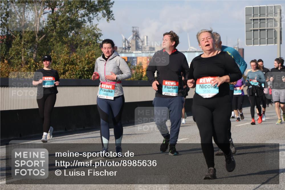 03.10.2025 - Köhlbrandbrückenlauf Luisa Fischer http://msf.ph/oto/8985636 03.10.2025 11:17:21 Position 3 2014, 3442, 3437, 3130 meine-sportfotos.de
