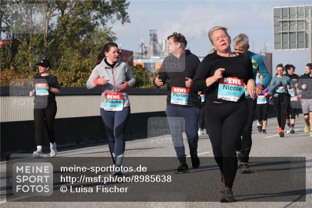 03.10.2025 - Köhlbrandbrückenlauf Luisa Fischer http://msf.ph/oto/8985638 03.10.2025 11:17:22 Position 3 2014, 3442, 3437, 3130 meine-sportfotos.de