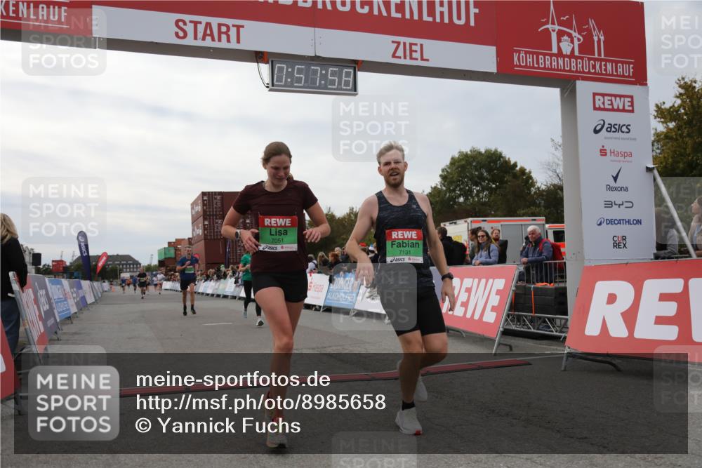 03.10.2025 - Köhlbrandbrückenlauf Yannick Fuchs http://msf.ph/oto/8985658 03.10.2025 15:57:56 Ziel 7029, 7051, 7087, 7127, 7131, 7577, 9438 meine-sportfotos.de