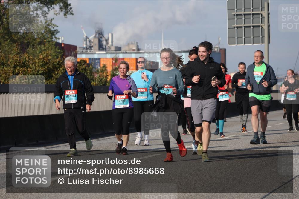 03.10.2025 - Köhlbrandbrückenlauf Luisa Fischer http://msf.ph/oto/8985668 03.10.2025 11:17:27 Position 3 3096, 3094, 2597, 311 meine-sportfotos.de