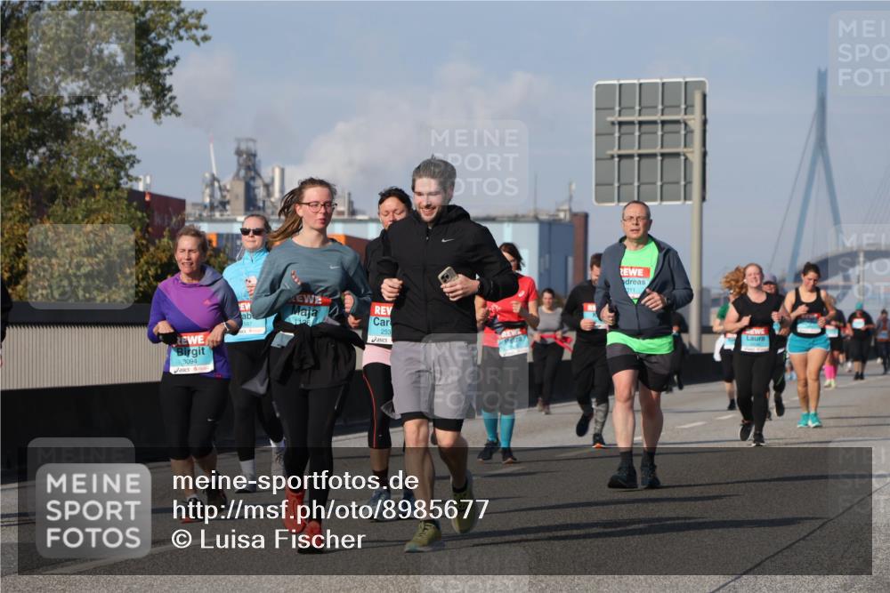 03.10.2025 - Köhlbrandbrückenlauf Luisa Fischer http://msf.ph/oto/8985677 03.10.2025 11:17:29 Position 3 253, 3094, 1126, 311 meine-sportfotos.de