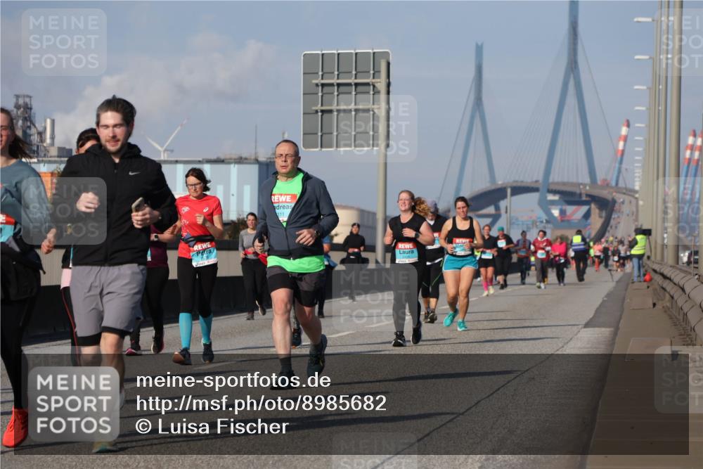 03.10.2025 - Köhlbrandbrückenlauf Luisa Fischer http://msf.ph/oto/8985682 03.10.2025 11:17:30 Position 3 311, 2434 meine-sportfotos.de