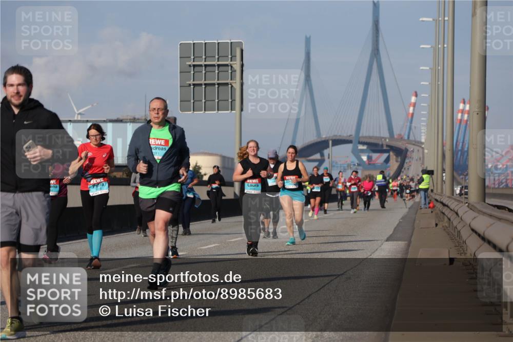 03.10.2025 - Köhlbrandbrückenlauf Luisa Fischer http://msf.ph/oto/8985683 03.10.2025 11:17:30 Position 3 311, 2434 meine-sportfotos.de