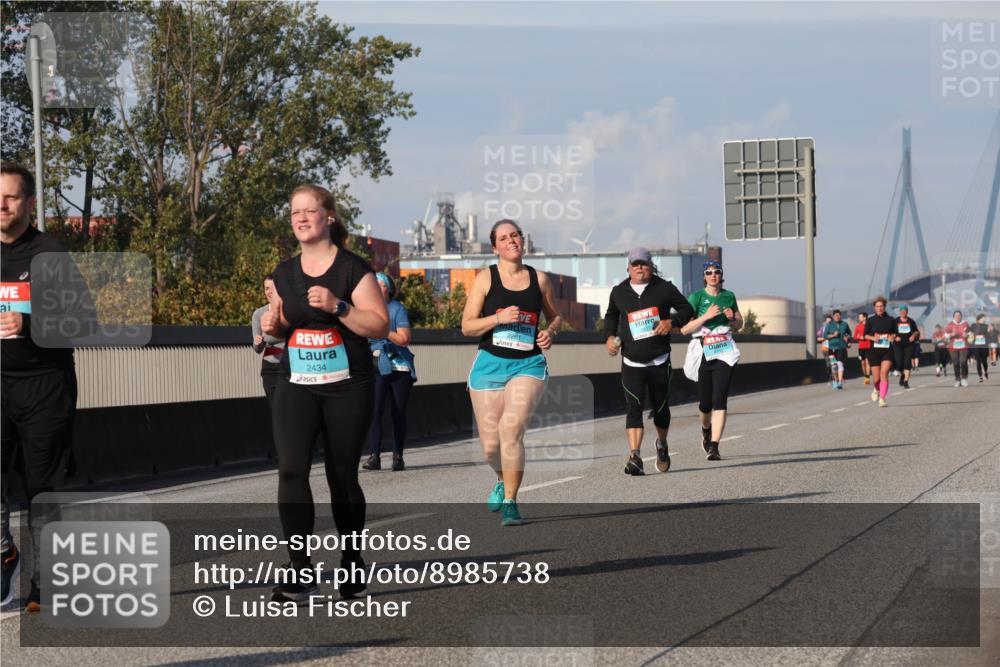 03.10.2025 - Köhlbrandbrückenlauf Luisa Fischer http://msf.ph/oto/8985738 03.10.2025 11:17:40 Position 3 2434, 2261 meine-sportfotos.de