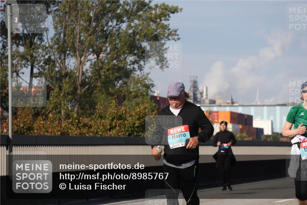 03.10.2025 - Köhlbrandbrückenlauf Luisa Fischer http://msf.ph/oto/8985767 03.10.2025 11:17:45 Position 3 2527 meine-sportfotos.de
