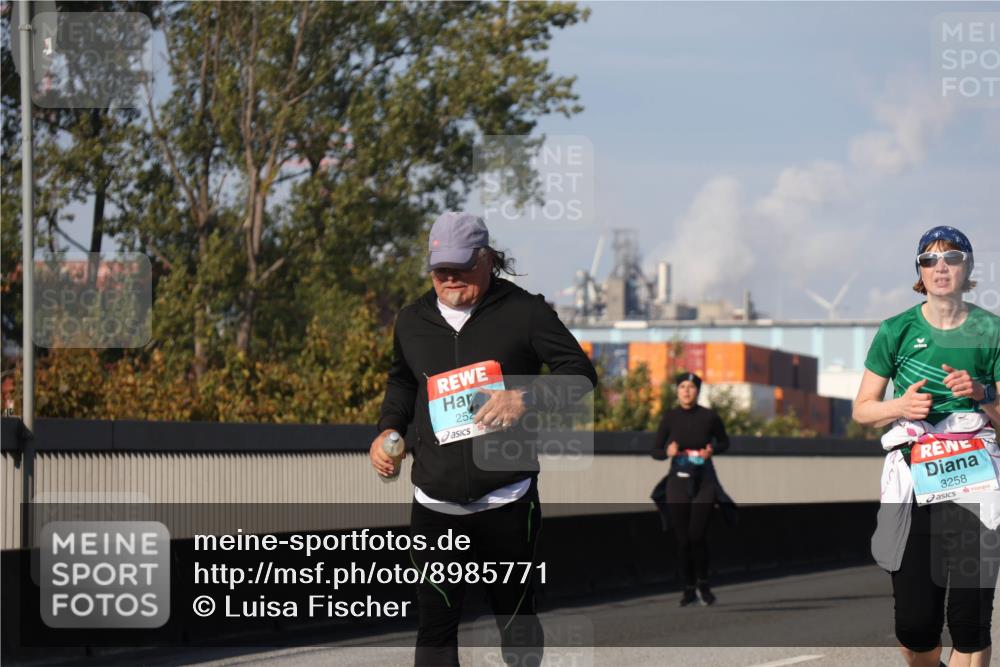 03.10.2025 - Köhlbrandbrückenlauf Luisa Fischer http://msf.ph/oto/8985771 03.10.2025 11:17:46 Position 3 252, 3258 meine-sportfotos.de