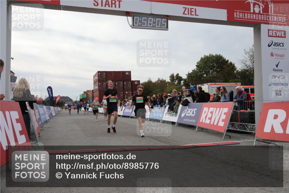 03.10.2025 - Köhlbrandbrückenlauf Yannick Fuchs http://msf.ph/oto/8985776 03.10.2025 15:58:03 Ziel 7029, 7087, 7352, 7577, 7614, 9223, 9224, 9227 meine-sportfotos.de