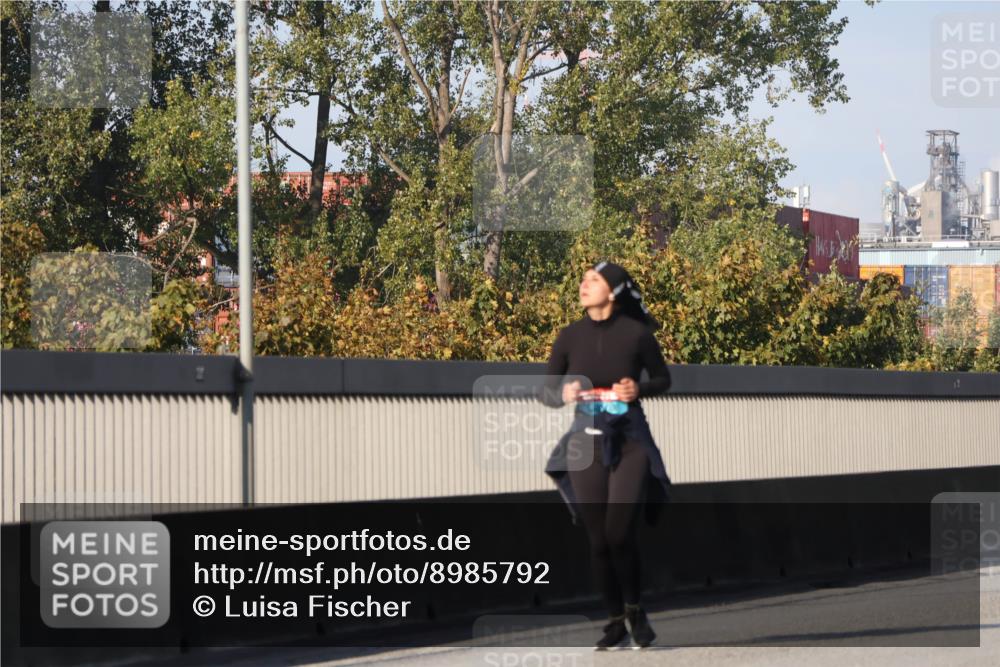 03.10.2025 - Köhlbrandbrückenlauf Luisa Fischer http://msf.ph/oto/8985792 03.10.2025 11:17:51 Position 3  meine-sportfotos.de