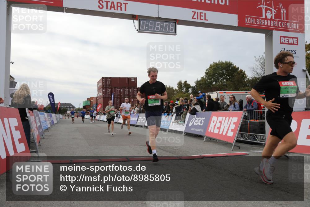 03.10.2025 - Köhlbrandbrückenlauf Yannick Fuchs http://msf.ph/oto/8985805 03.10.2025 15:58:05 Ziel 7029, 7352, 7577, 7614, 8761, 9223, 9224, 9227 meine-sportfotos.de