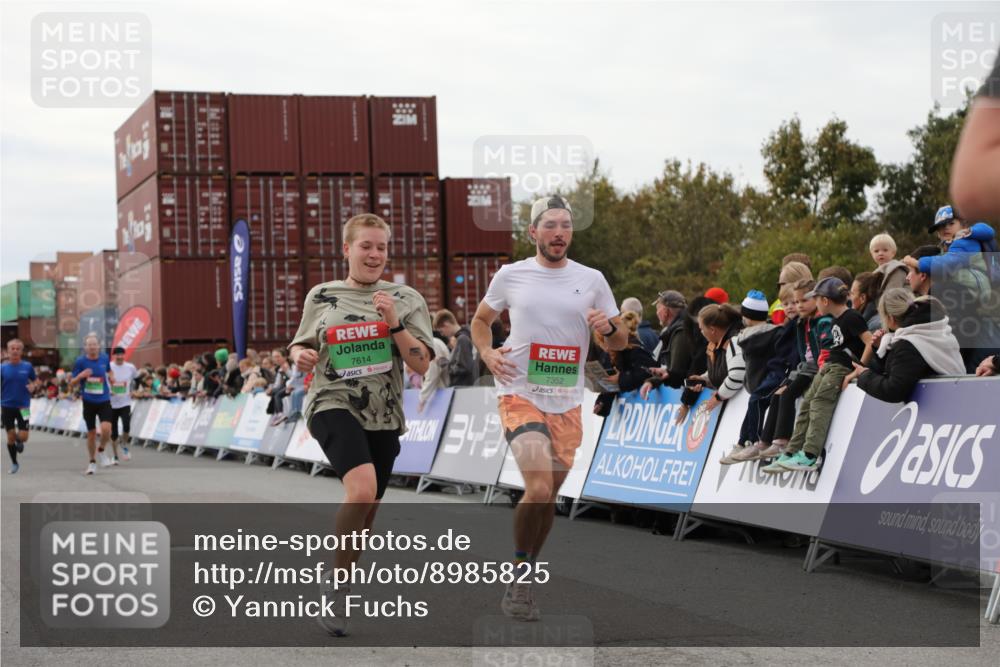 03.10.2025 - Köhlbrandbrückenlauf Yannick Fuchs http://msf.ph/oto/8985825 03.10.2025 15:58:06 Ziel 7029, 7352, 7577, 7614, 8761, 9223, 9224, 9227 meine-sportfotos.de