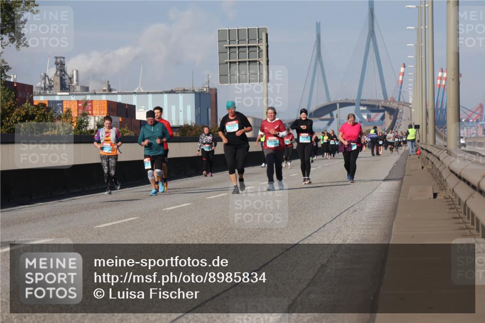 03.10.2025 - Köhlbrandbrückenlauf Luisa Fischer http://msf.ph/oto/8985834 03.10.2025 11:18:00 Position 3 122 meine-sportfotos.de
