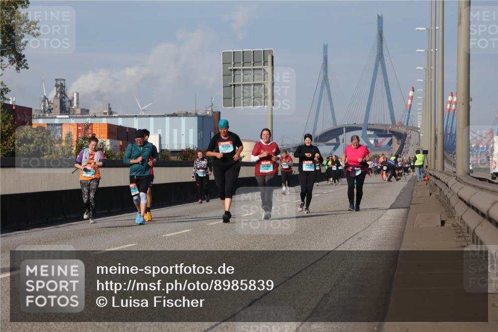 03.10.2025 - Köhlbrandbrückenlauf Luisa Fischer http://msf.ph/oto/8985839 03.10.2025 11:18:01 Position 3  meine-sportfotos.de