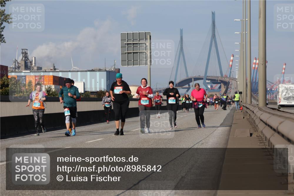 03.10.2025 - Köhlbrandbrückenlauf Luisa Fischer http://msf.ph/oto/8985842 03.10.2025 11:18:01 Position 3  meine-sportfotos.de