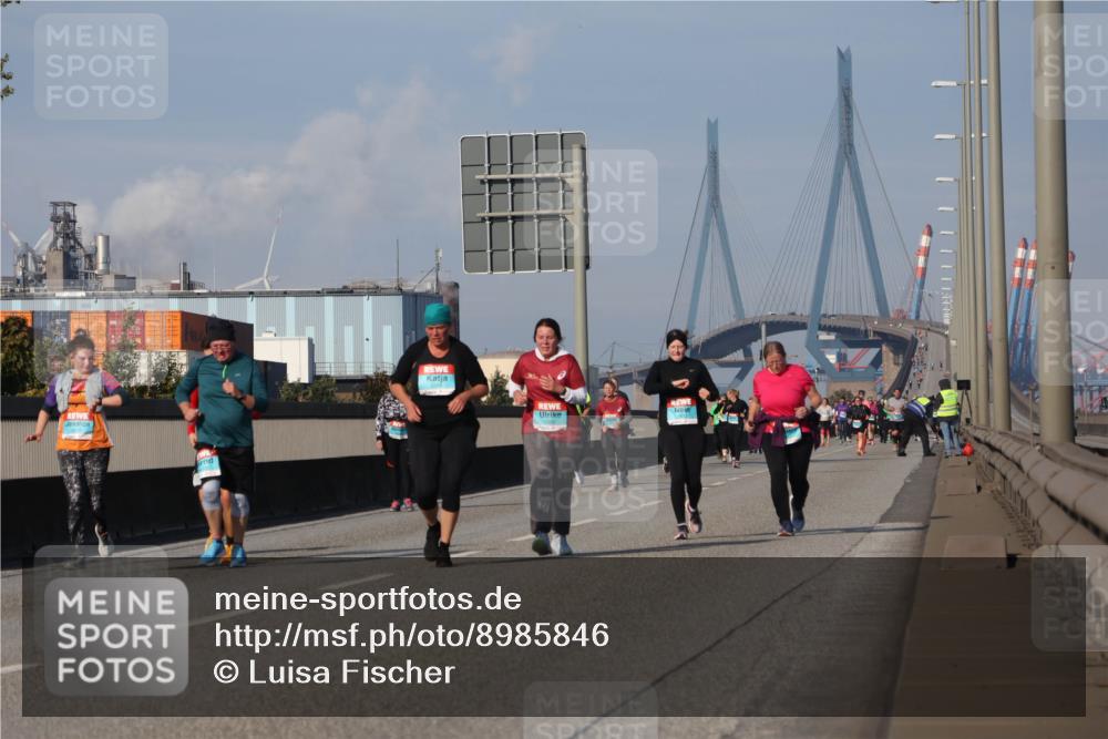 03.10.2025 - Köhlbrandbrückenlauf Luisa Fischer http://msf.ph/oto/8985846 03.10.2025 11:18:02 Position 3  meine-sportfotos.de