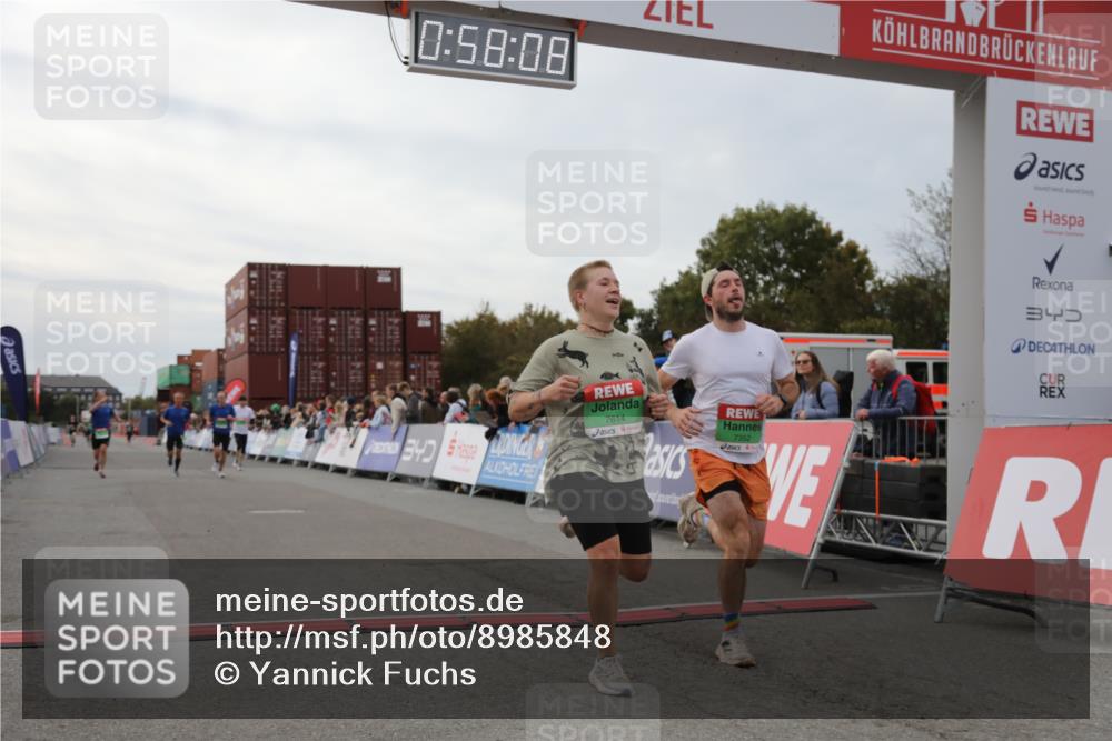 03.10.2025 - Köhlbrandbrückenlauf Yannick Fuchs http://msf.ph/oto/8985848 03.10.2025 15:58:07 Ziel 7029, 7352, 7577, 7614, 8761, 9223, 9224, 9227 meine-sportfotos.de