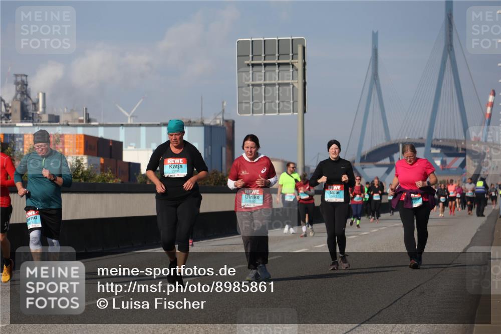 03.10.2025 - Köhlbrandbrückenlauf Luisa Fischer http://msf.ph/oto/8985861 03.10.2025 11:18:04 Position 3 2288, 1880, 2662 meine-sportfotos.de
