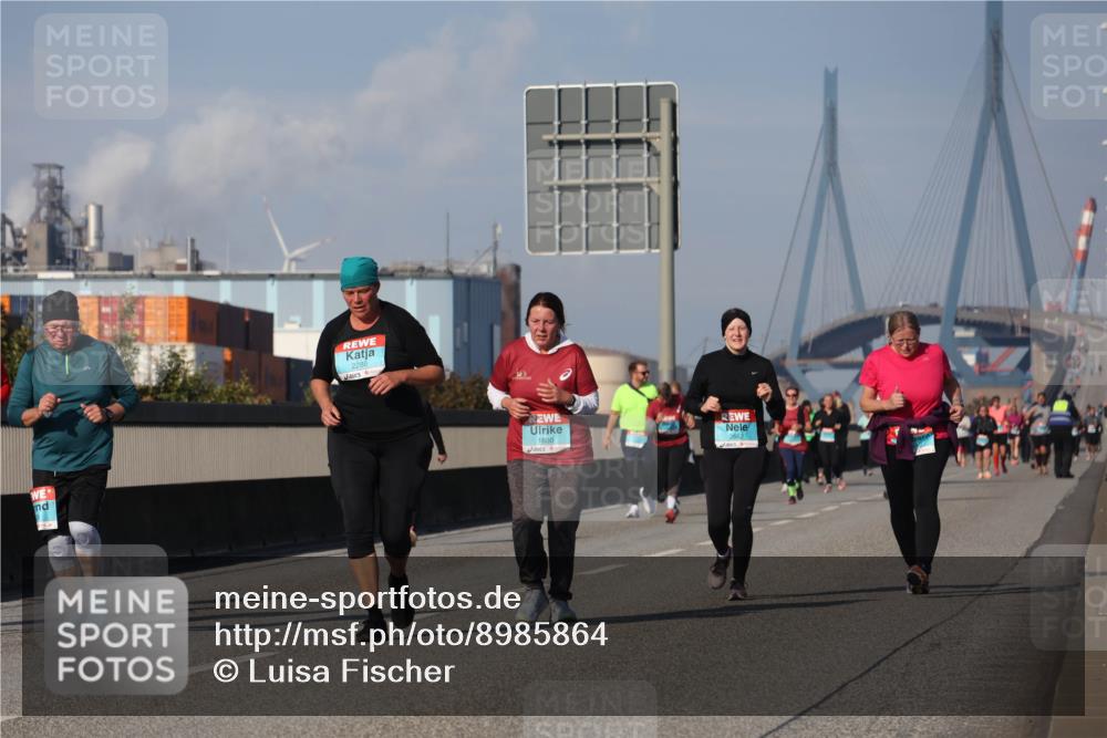 03.10.2025 - Köhlbrandbrückenlauf Luisa Fischer http://msf.ph/oto/8985864 03.10.2025 11:18:04 Position 3 1880 meine-sportfotos.de