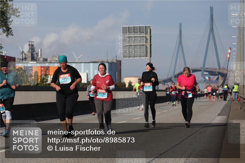 03.10.2025 - Köhlbrandbrückenlauf Luisa Fischer http://msf.ph/oto/8985873 03.10.2025 11:18:06 Position 3 2288, 1880, 2662 meine-sportfotos.de