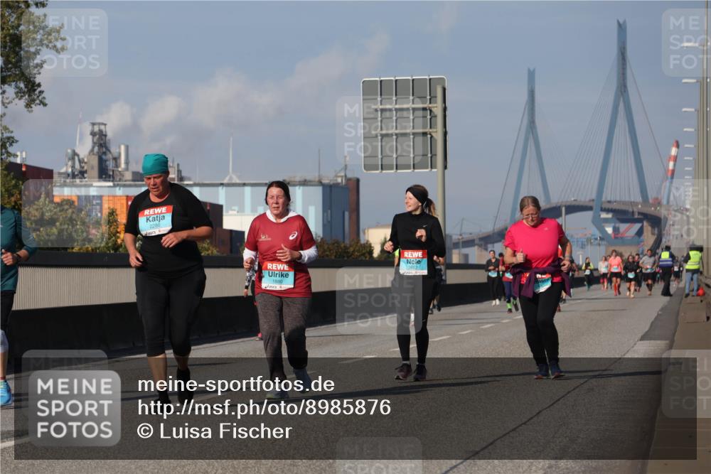 03.10.2025 - Köhlbrandbrückenlauf Luisa Fischer http://msf.ph/oto/8985876 03.10.2025 11:18:07 Position 3 2288, 1880, 2662 meine-sportfotos.de